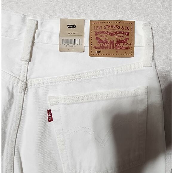 Levi's 501 original 28x30 sit at waist women-button fly white - Picture 8 of 9